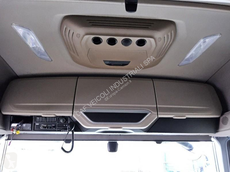 جرار DAF XG  FT 4X2