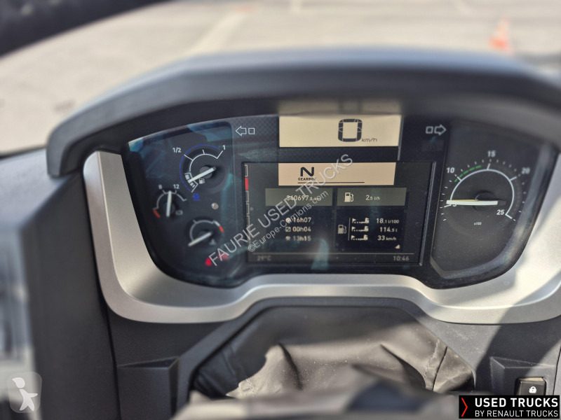 جرار Renault