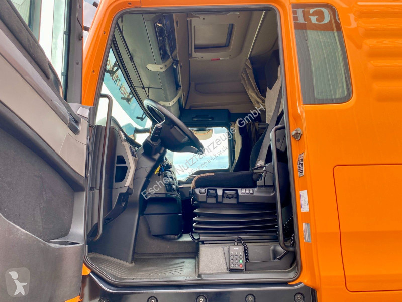Trattore Stradale MAN 33.580 6x4...