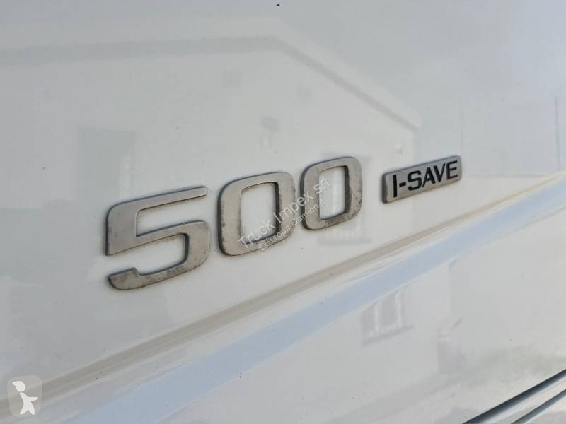 جرار Volvo