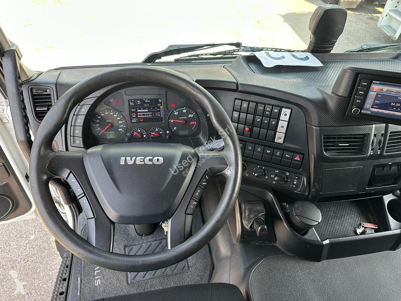 Iveco 460 tractor unit