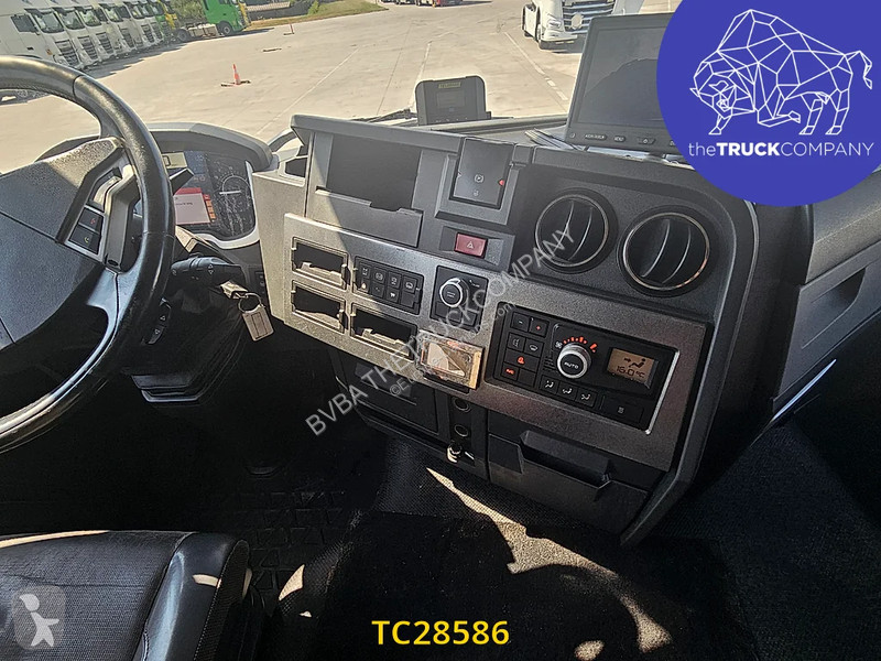 جرار Renault T 460