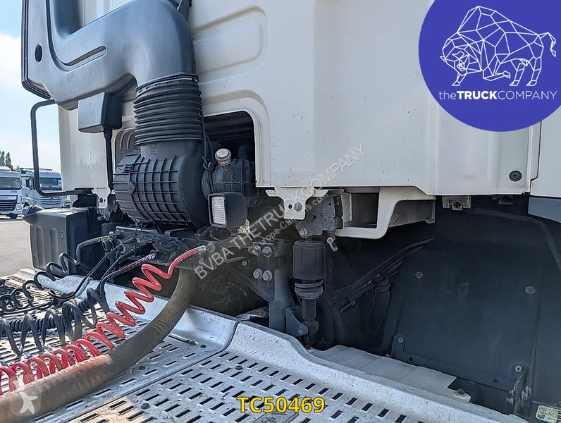 جرار DAF 440