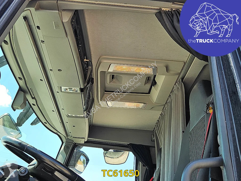 جرار Renault T 460