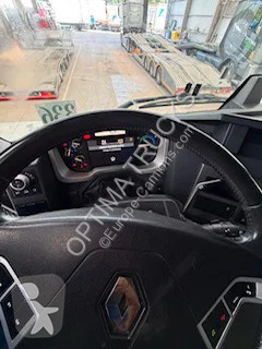 جرار Renault T480