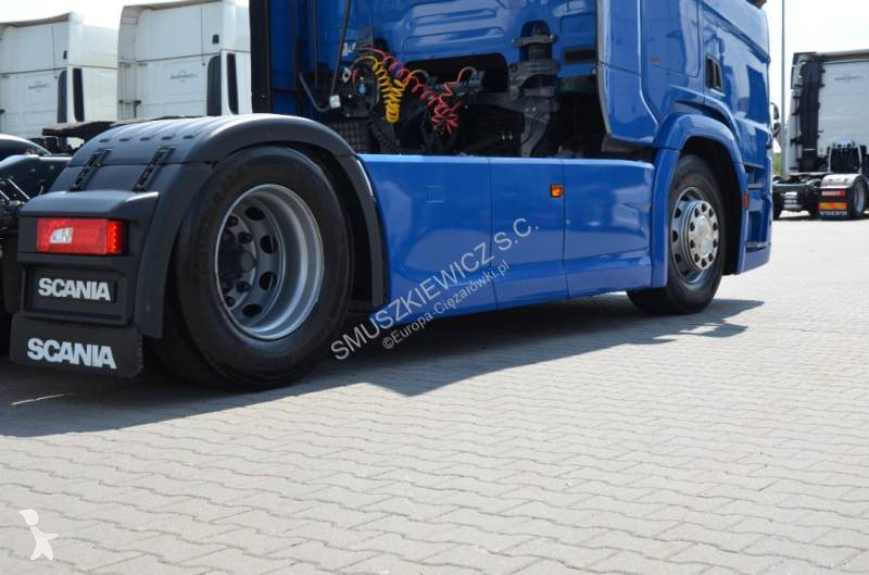 Cap tractor Scania