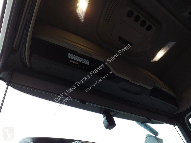 جرار DAF XFn  FT 4X2