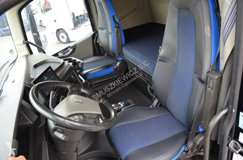 جرار Volvo