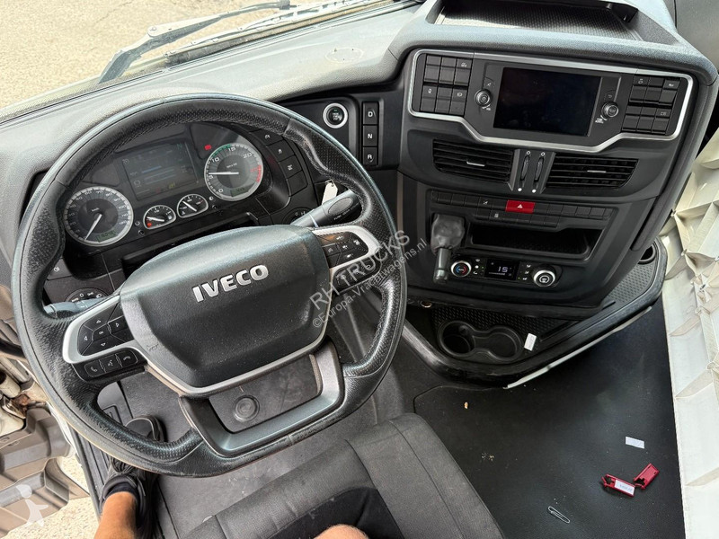 جرار Iveco 460 LNG 4X2 + INTARDER - ALCOA