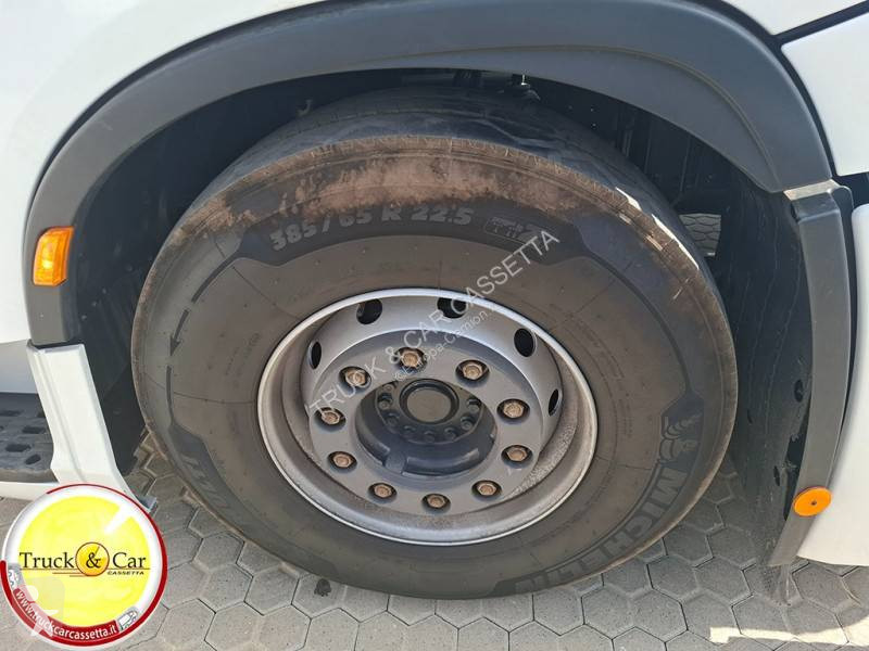 جرار Iveco