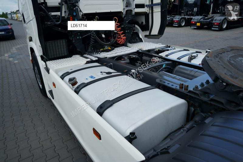 جرار Scania S 450