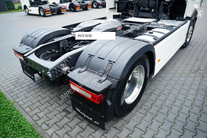 Cap tractor Volvo I-SHIFT