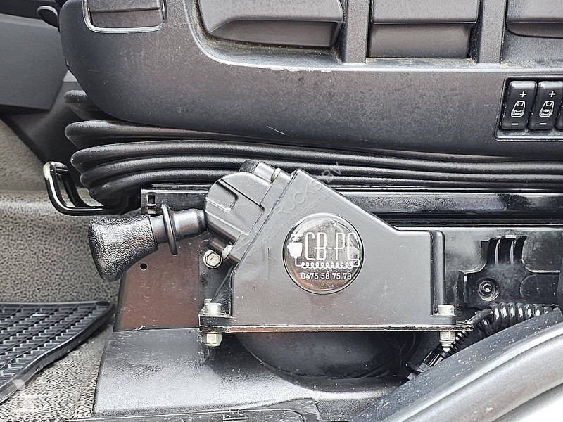 Tracteur DAF 530