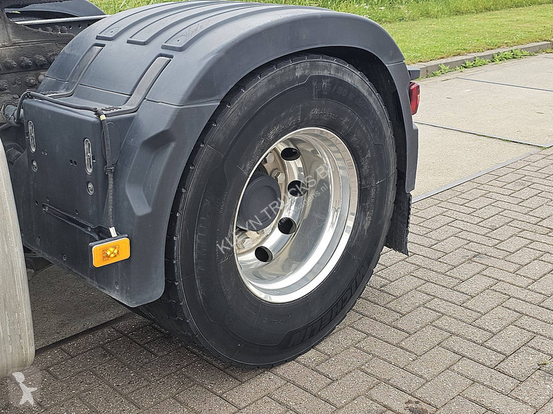 جرار Volvo 460 Euro 6