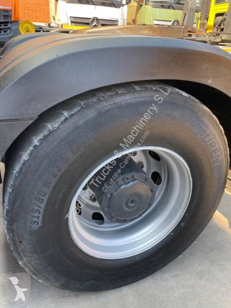 جرار Mercedes