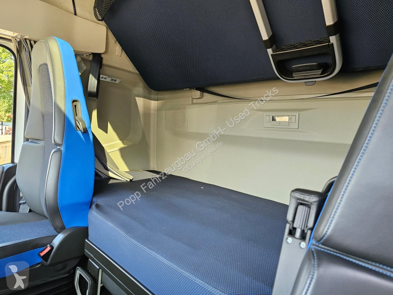 Trekker Volvo 500 4x2 AERO* XL, Standklima,...