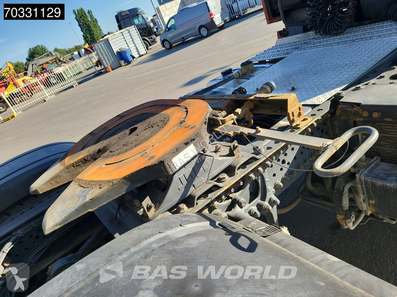 جرار Mercedes 1851 4X4 StreamSpace 4X4...