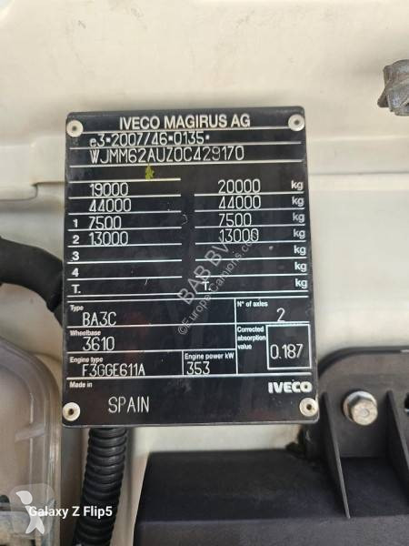 جرار Iveco