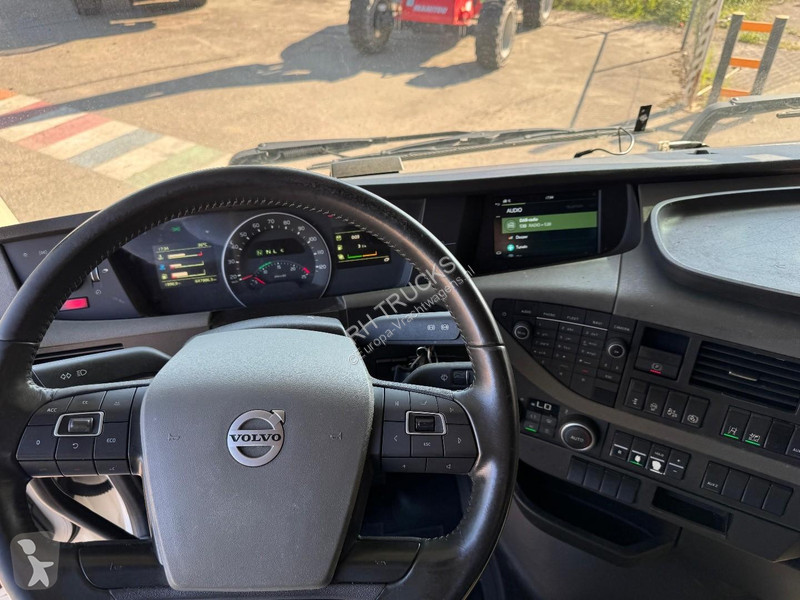 Trekker Volvo 460 4X2 EURO 6 + TRS COOLING