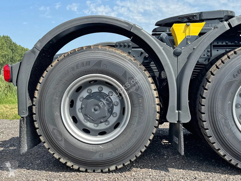 جرار Iveco T-Way AT720T43TH Tractor Head (6 units)