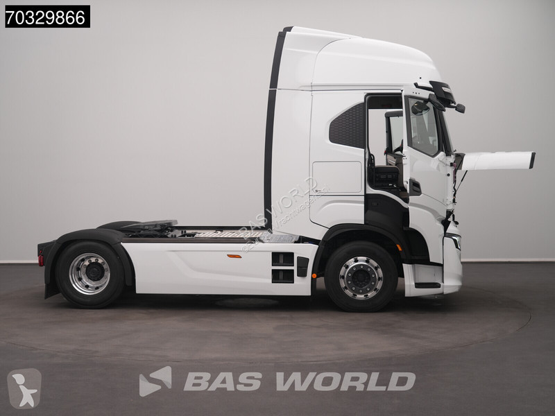 جرار Iveco S-Way 500 4X2 NEW! HPEB Parking...