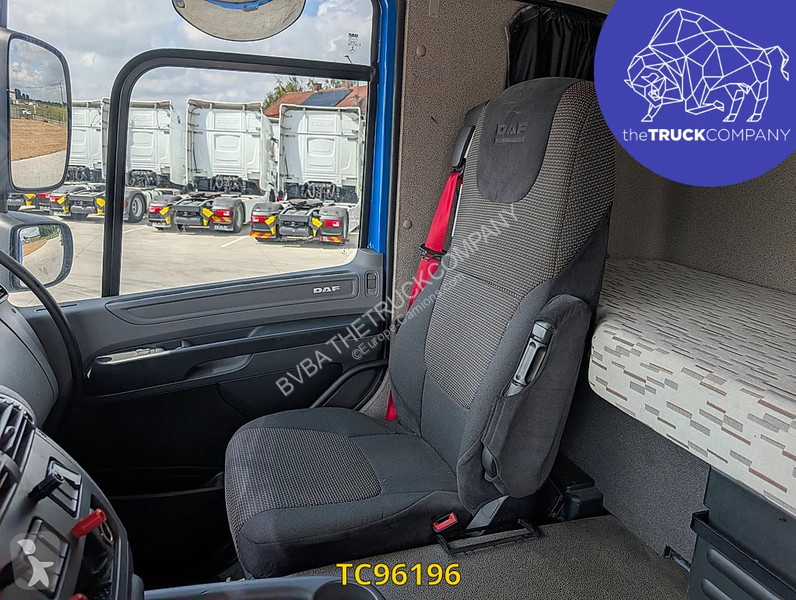 جرار DAF 440