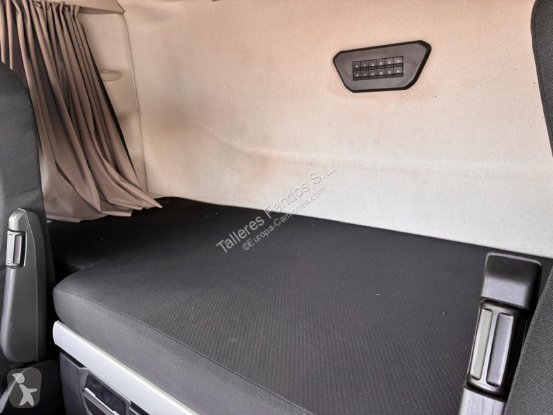 Tracteur Iveco  490 AUTOM INTARDER, 24 MESES DE...