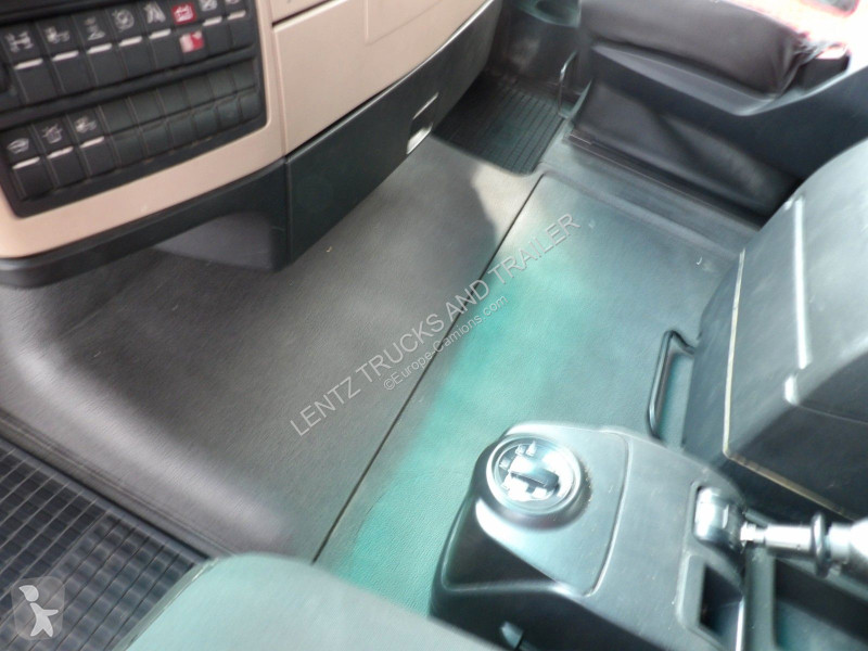 Tracteur MAN 18500-NEUER WERKSMOTOR 260000KM