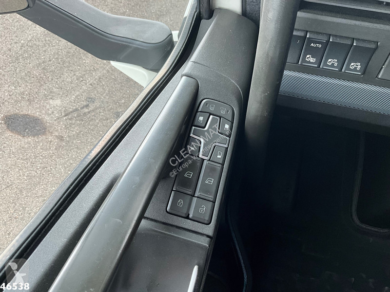 Cap tractor Volvo FH 460 Globetrotter XL Retarder