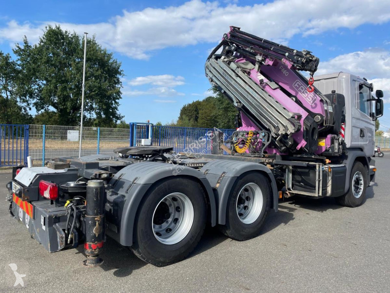 جرار Scania 490
