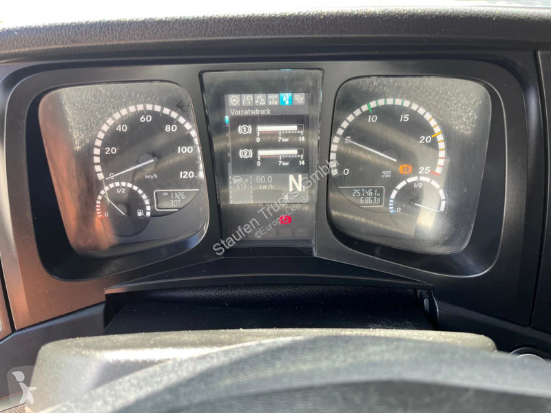 جرار Mercedes 1851 1851...