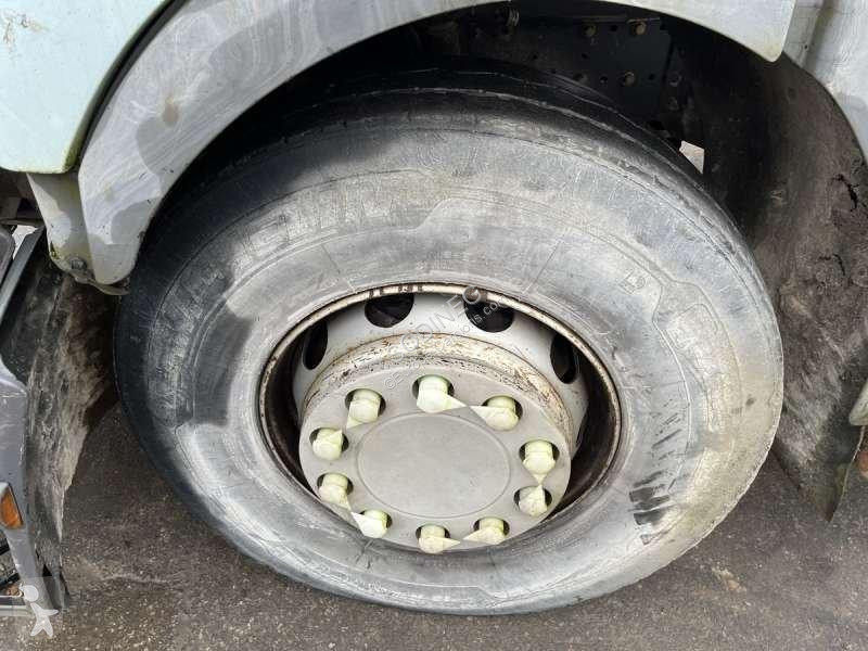 جرار Renault PREMIUM .19 DCI 4X2