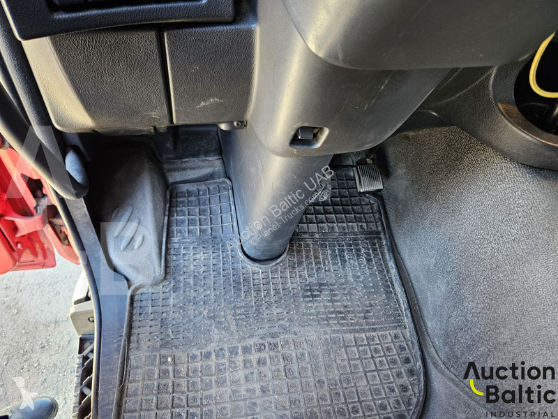 Ťahač Renault D Wide