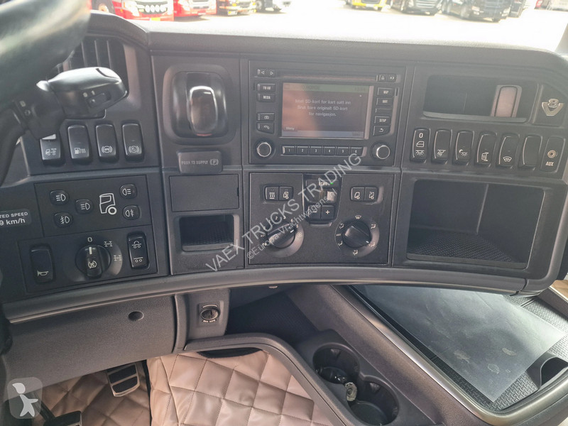 Traktor Scania R730 V8 Highline 6x4 - Show...