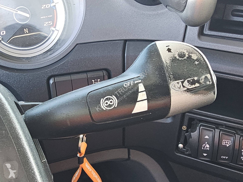 Влекач DAF 530 6X2 FTS SPACECAB