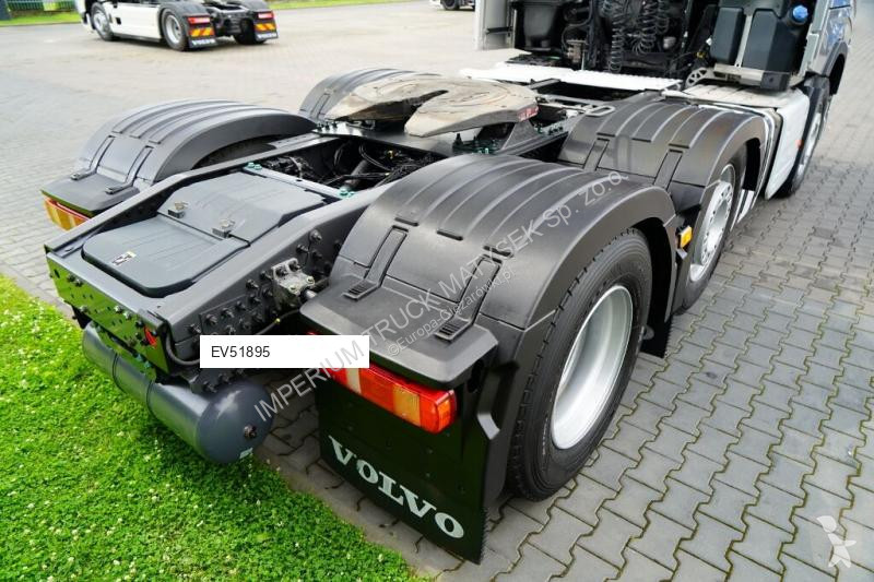 Влекач Volvo FH 500