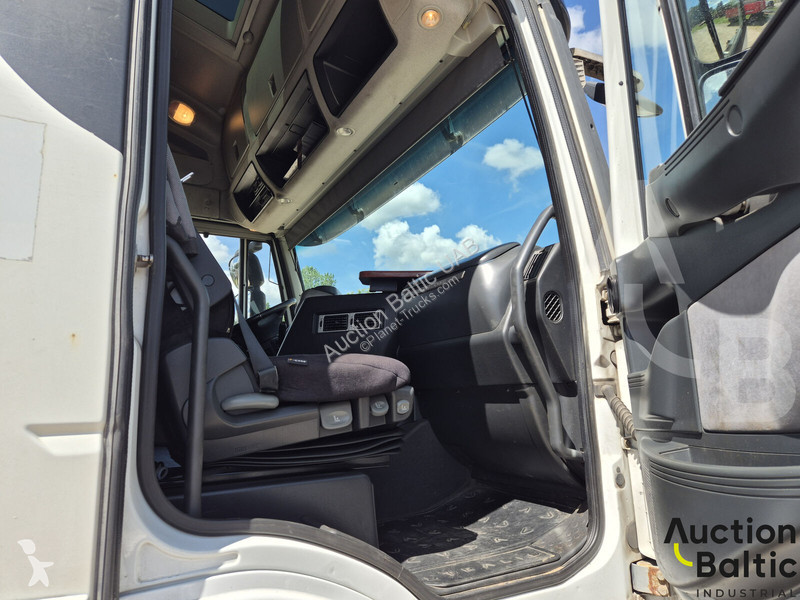 Tahač Iveco AS440S45T/P