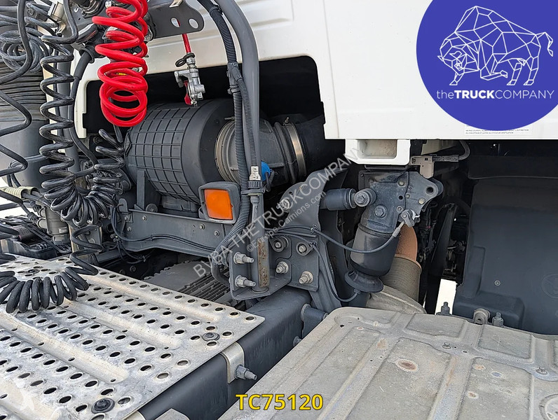 جرار Renault T 480