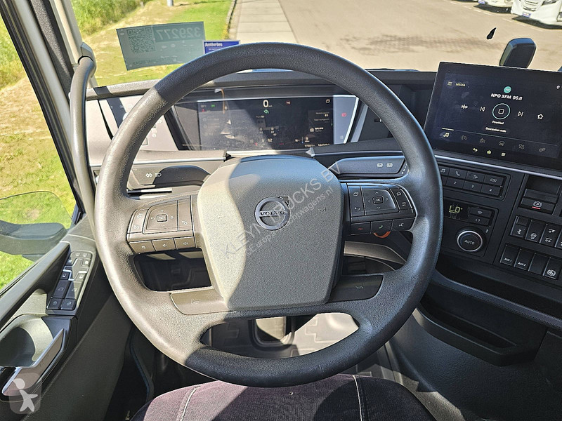 جرار Volvo 500 6X2 SINGLE BOOGIE