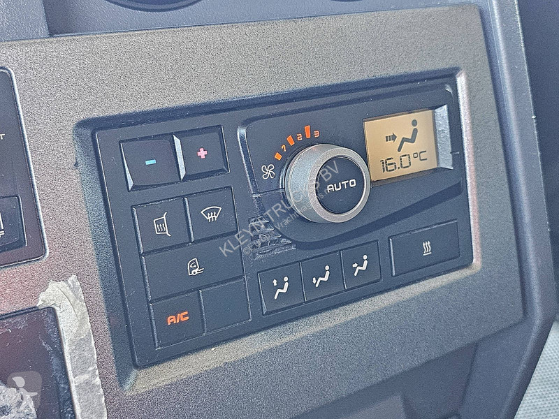 جرار Renault T 440 A