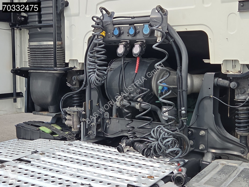 جرار Volvo 500 4X2 Globe 2xTanks I-ParkCool