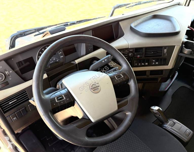 جرار Volvo