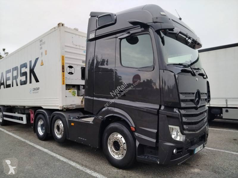 Traktor Mercedes