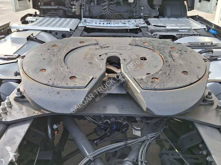 جرار Volvo