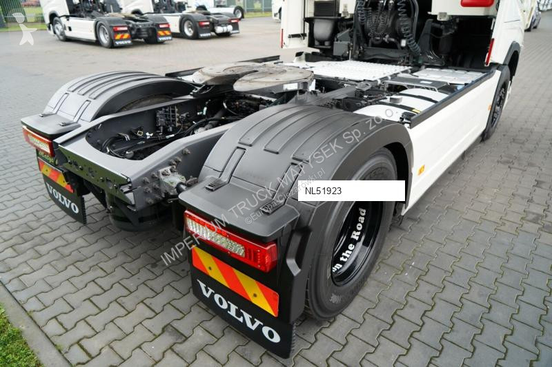 Влекач Volvo FH 500