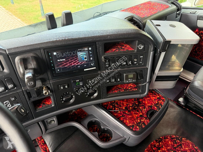 Cap tractor Scania 580 6x2 full air  retarder...