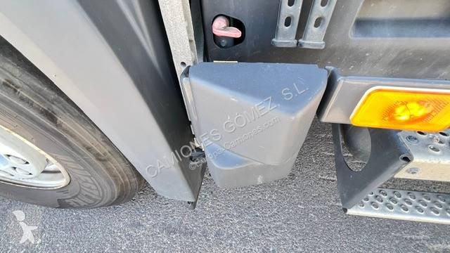 جرار Volvo