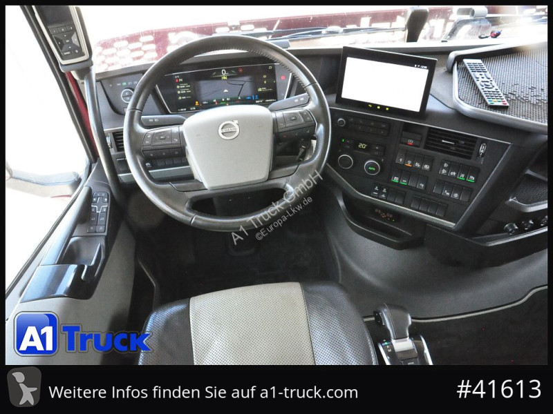 Tracteur Volvo FH 540 4x4H X-Trac Navi TV Leder...