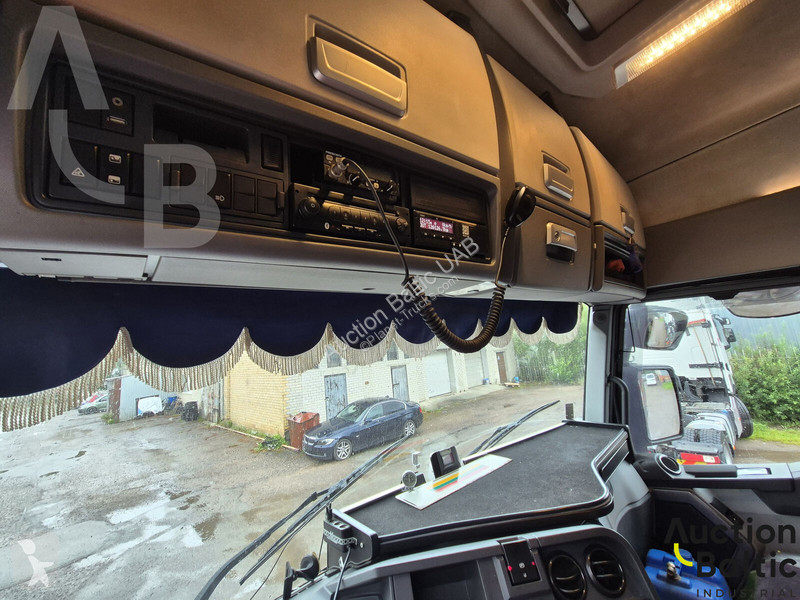 Cabeza tractora Renault T520