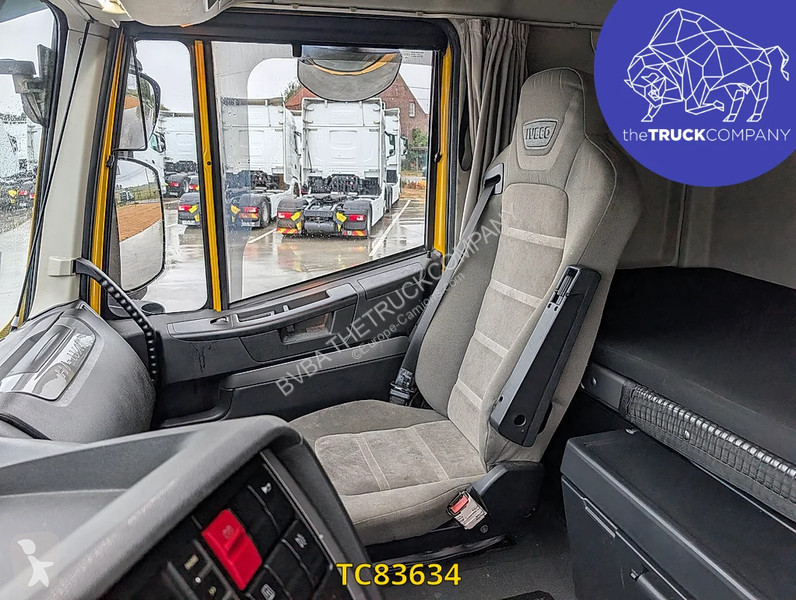 Trekker Iveco 440 S46